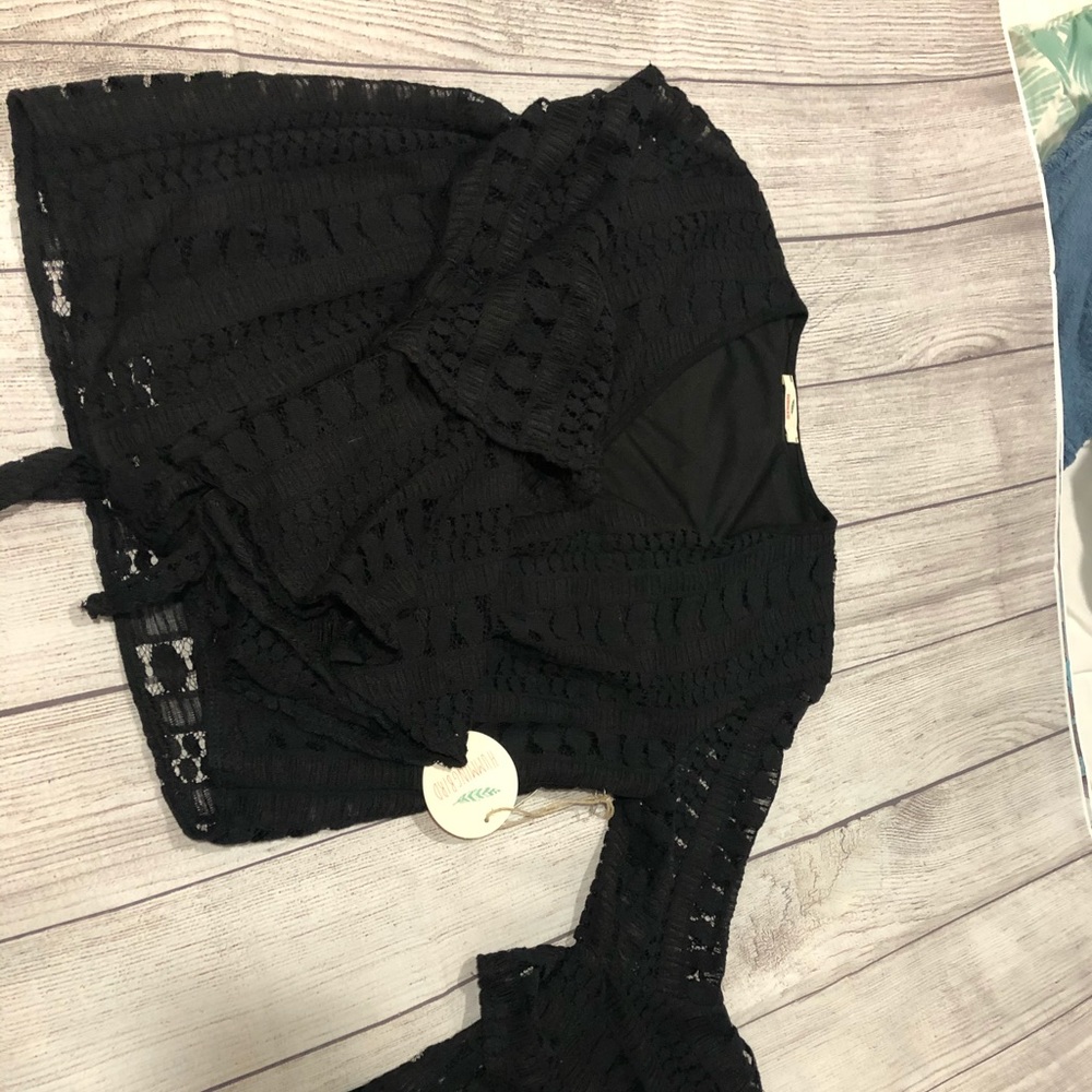 Brand Mew Hummingbird Lace Top